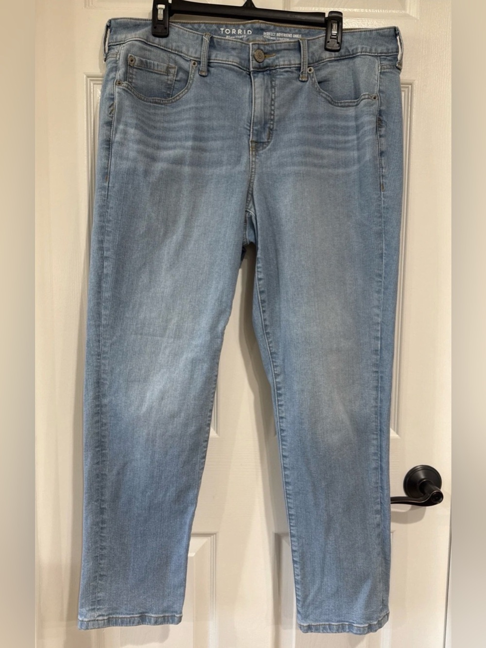 Torrid Women's 14R Perfect Boyfriend Ankle Vintage Stretch Jeans Blue Light Wash